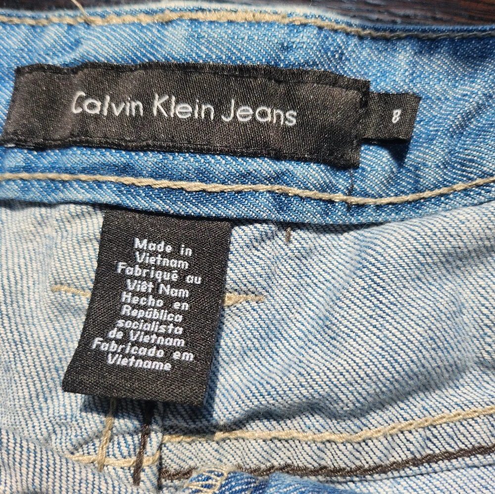 Calvin Klein jean short Size 8 - Picture 5 of 6